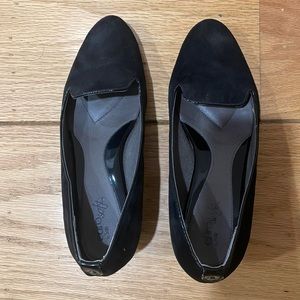 Eurosoft by Sofft black pumps